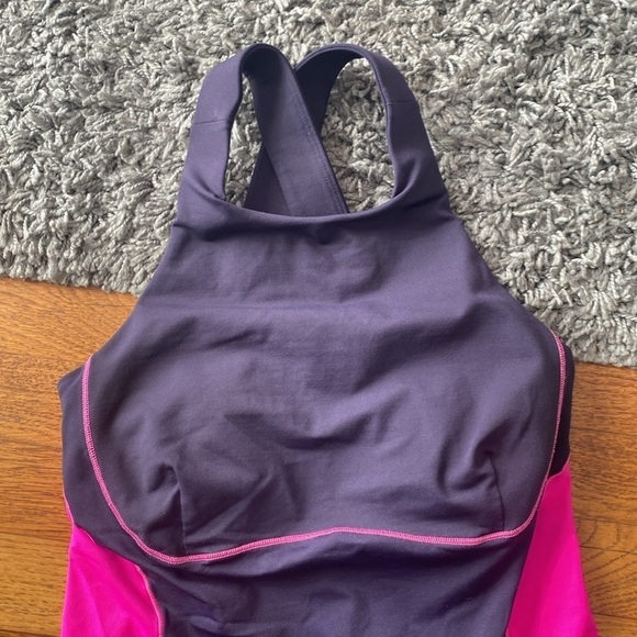 Lululemon Spin It To Win It Tank Size 4 (sm) in Black Swan/ Raspberry Glo - Picture 7 of 14
